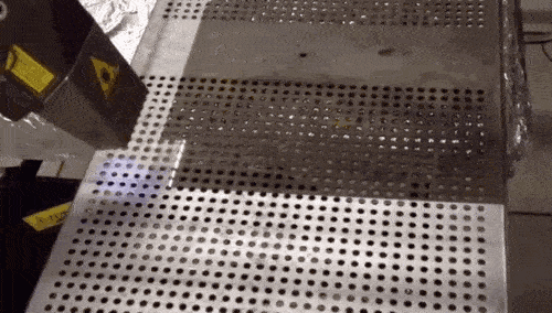Laser surface treatment solves the problems of industrial rust removal, decontamination, polishing and polishing